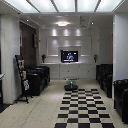 Hotel Apple Inn Ahmedabad Eksteriør billede
